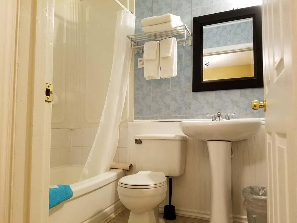 7 West Motel Carleton Place Εξωτερικό φωτογραφία