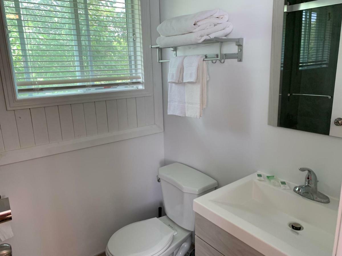 7 West Motel Carleton Place Εξωτερικό φωτογραφία